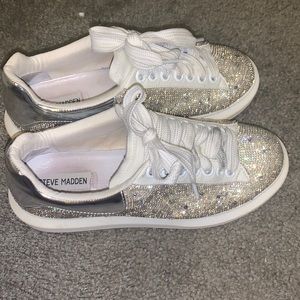 Glimmer-R Steve Madden